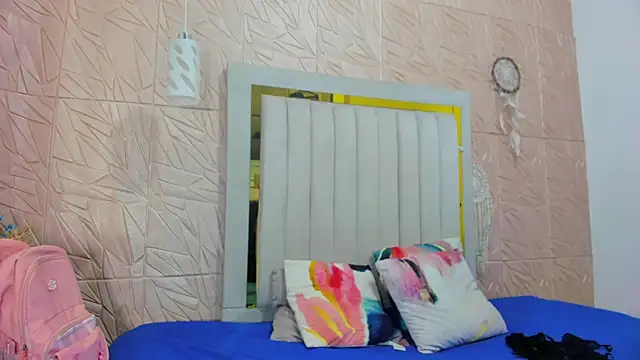 Ammy Connor1 online show from November 18, 7:59 pm