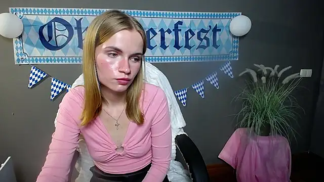 MargaritaKiss online show from October 3, 9:31 pm