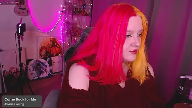 lissamuff online show from March 19, 7:40 pm