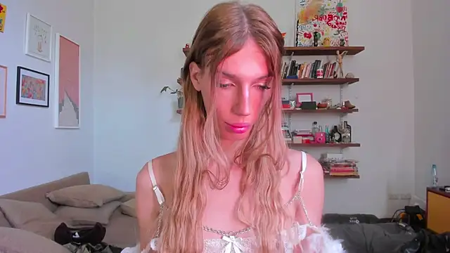 AliceSnowCatt online show from September 14, 4:05 pm