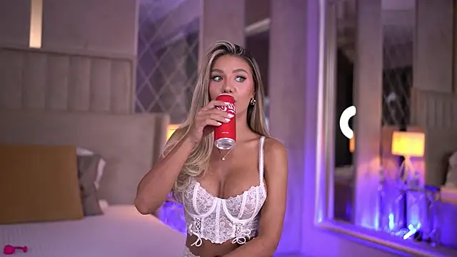 BlairSanders online show from September 18, 7:01 pm