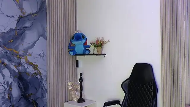 LissaWiild online show from February 10, 8:23 pm