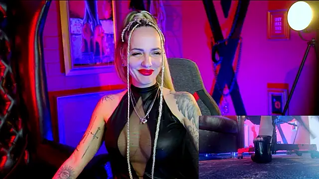 MonicaMaxwel online show from March 4, 10:11 am