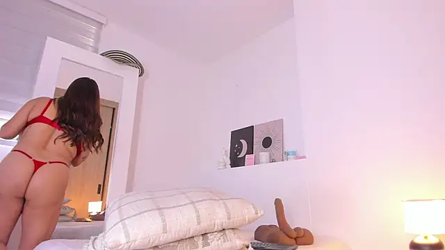 nicolette bale online show from April 23, 12:29 pm