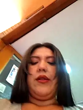 Sophie-hatter online show from June 2, 3:46 pm