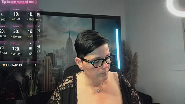 ninarandmann online show from September 13, 7:44 pm