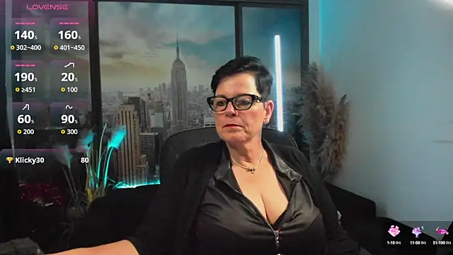 ninarandmann online show from October 7, 5:06 pm