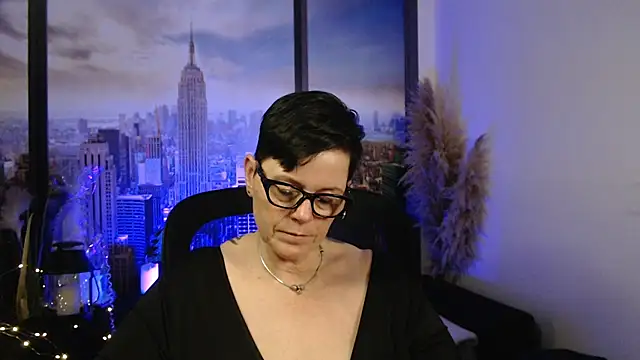 ninarandmann online show from December 20, 8:13 pm