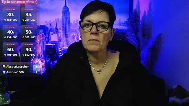 ninarandmann online show from March 25, 7:50 pm