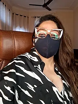 SEXY-Sardarni online show from April 26, 8:01 am
