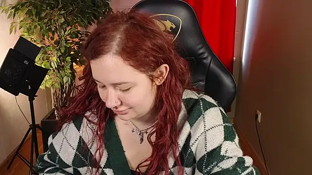 carolina elf online show from September 19, 1:54 pm