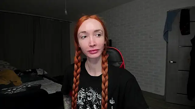 Roxy Silver online show from November 24, 8:55 pm