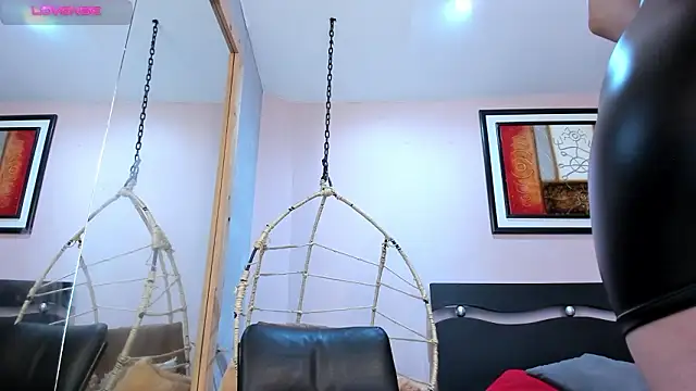  AlejaCruz  online show from March 8, 6:23 pm