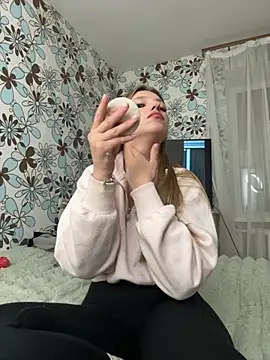 adel secret online show from October 8, 8:46 pm