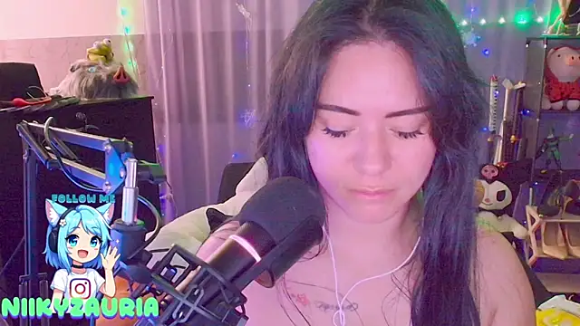  niiky online show from February 10, 4:10 pm