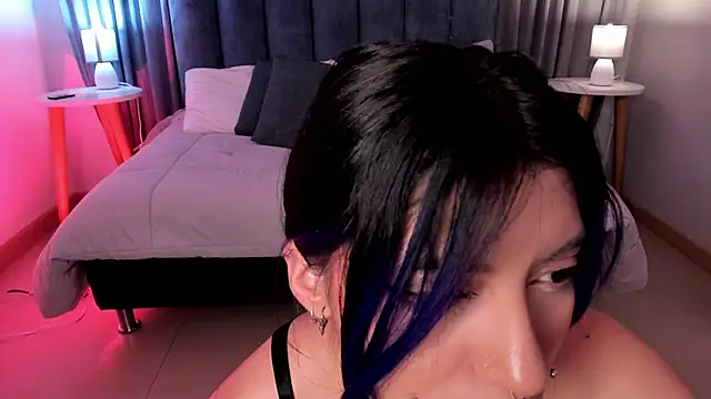 Violetta Nur online show from April 2, 9:23 pm