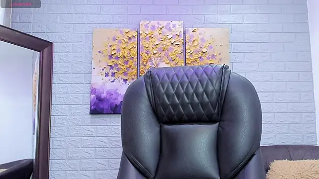  LaraMom  online show from November 6, 7:31 pm