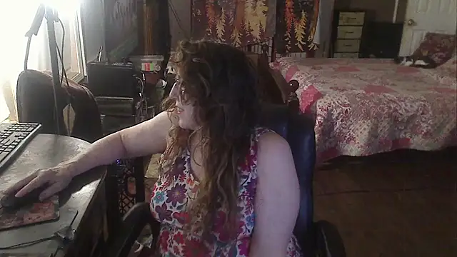 Ireallysquirt online show from October 14, 11:07 pm