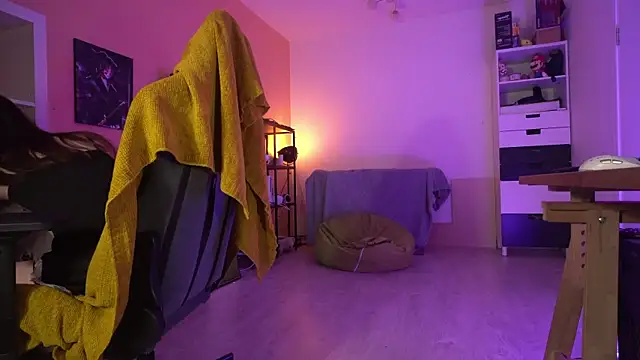 MagicFemboy online show from December 15, 3:12 am