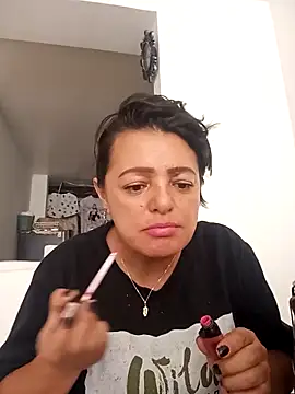 Emily0215 online show from February 13, 3:02 pm