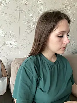 DakotaGercy online show from May 6, 7:34 am