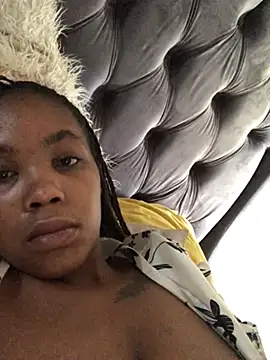 Nicole Liam  online show from January 17, 11:50 am