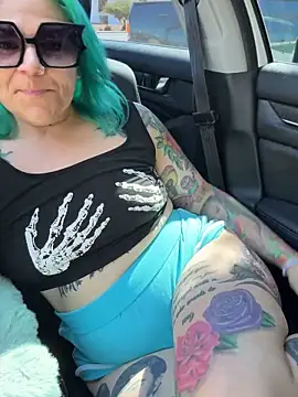 CherryBombBomb online show from October 15, 6:21 pm