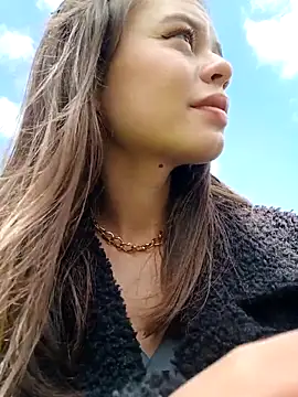 Violeta 12- online show from February 5, 4:10 pm