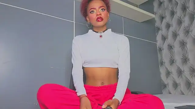 Hilary-banks online show from January 15, 11:11 pm