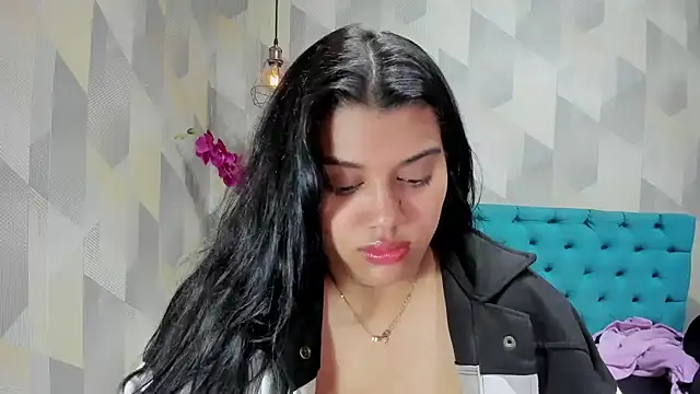 LindaBreeS online show from October 7, 4:22 pm