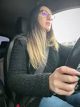 HotXMom online show from December 15, 7:02 am