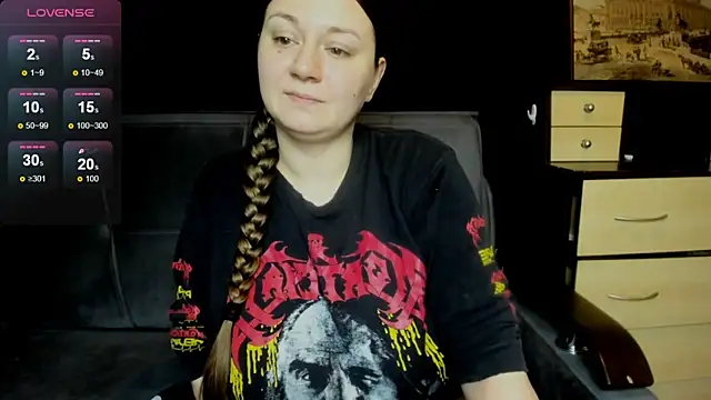 AlisaBacker online show from March 19, 8:13 pm