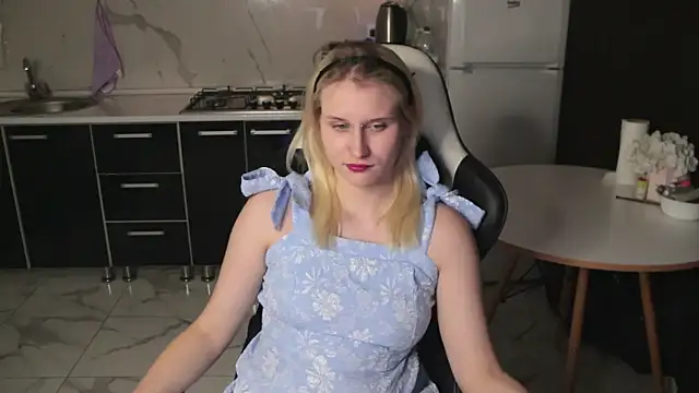 MertyXX online show from April 1, 9:23 pm