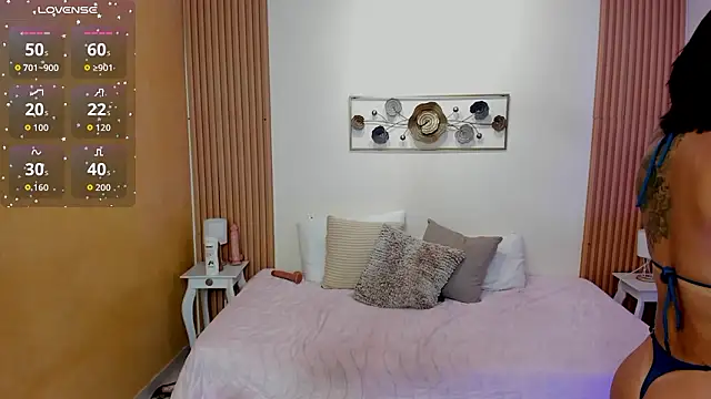 kristen kassi online show from March 6, 6:47 pm