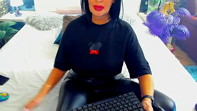 shannon4u online show from February 7, 8:56 pm