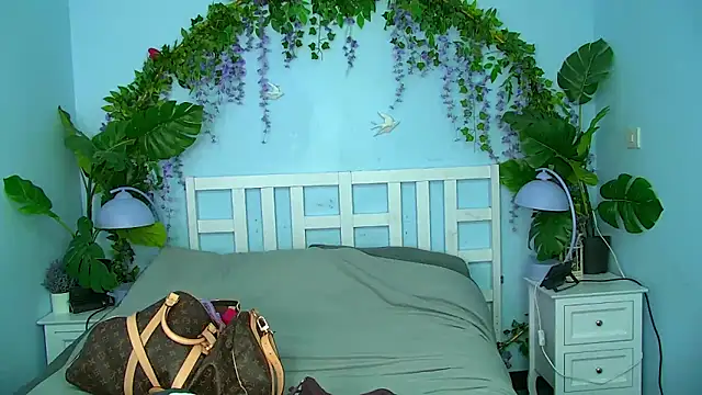 FerrariRedxBabestation online show from March 8, 1:26 pm