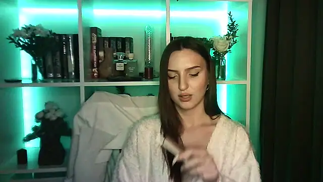 X Alisa online show from March 12, 8:00 pm