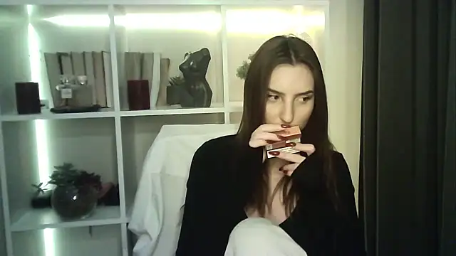 X Alisa online show from November 10, 7:20 pm