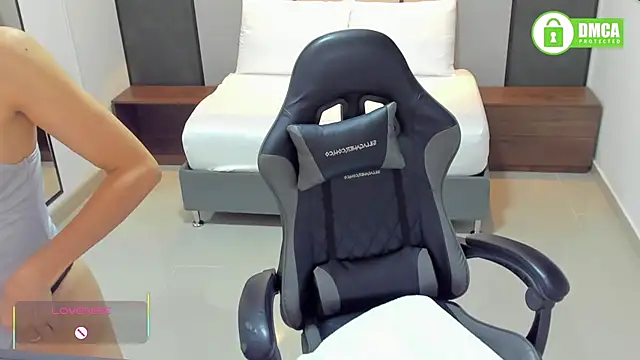 candy summer28 online show from September 20, 9:02 pm