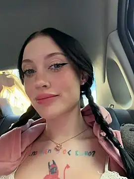 Melissa crazy online show from June 3, 5:18 pm