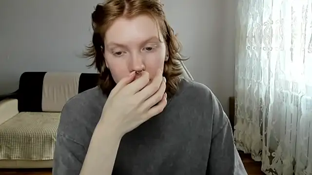 StellaDavis online show from April 18, 12:07 pm