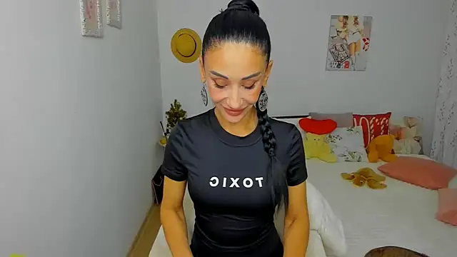 Blackeyeslady online show from December 19, 6:55 pm