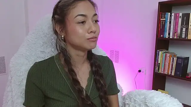 hantonella  online show from November 6, 5:08 pm