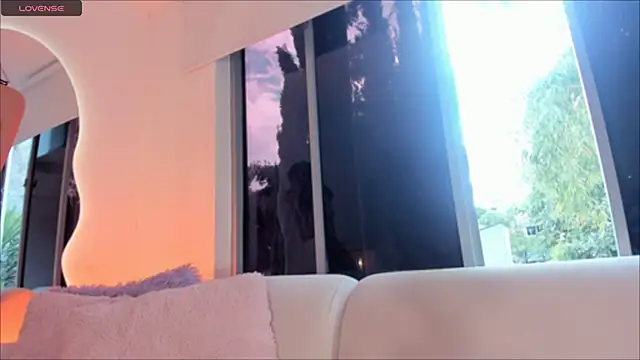 Megan-holly online show from November 2, 5:27 pm