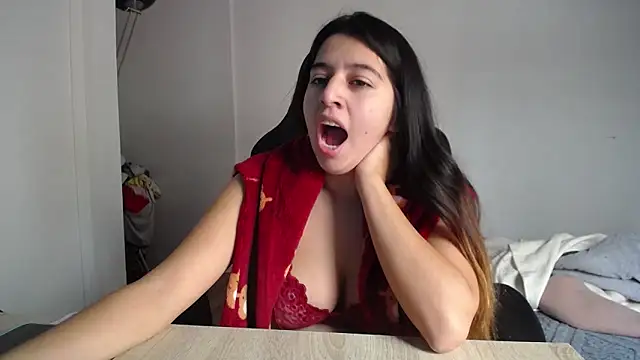 Contantin helena online show from December 4, 12:40 pm