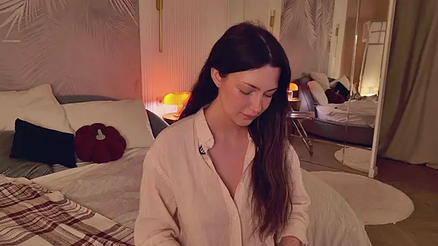 Miley Smile online show from November 21, 5:31 am