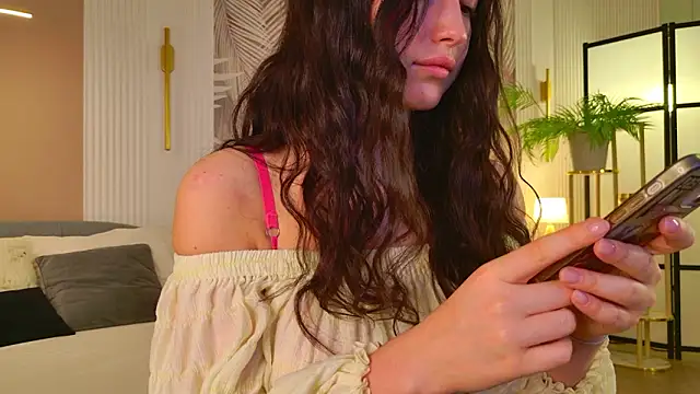 Miley Smile online show from February 28, 6:13 am