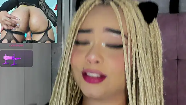 conny  curly online show from April 6, 1:56 pm