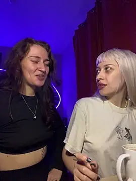 Dooubletroublee online show from September 30, 8:03 pm