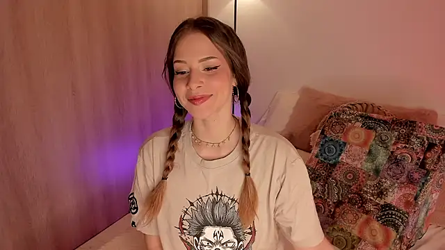 Lady lacey05 online show from April 2, 1:25 am